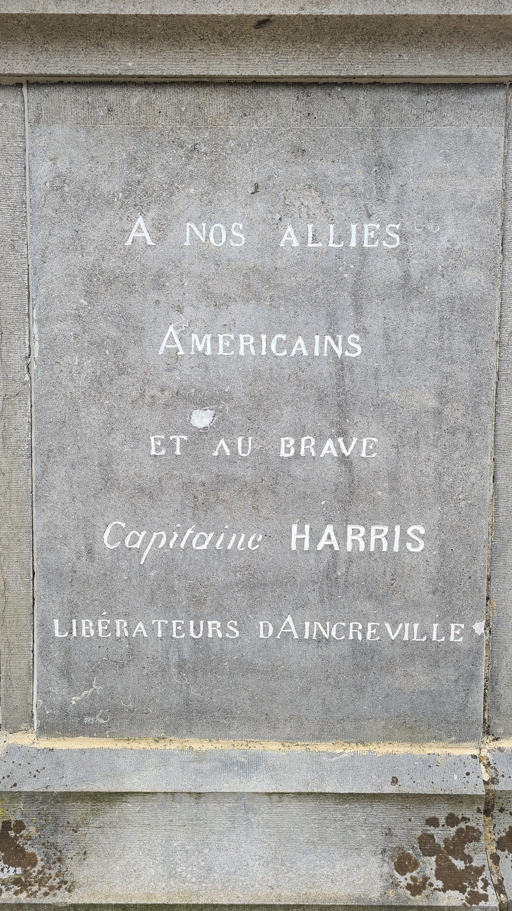 Captain Harris Aincreville Monument
